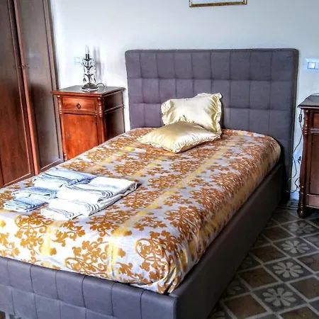 Belle Epoque Bed & Breakfast *