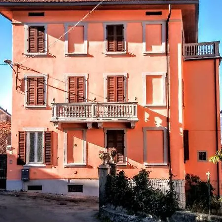 Belle Epoque Bed & Breakfast Gemonio